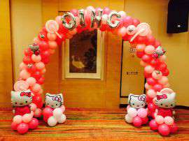 彩虹桥气球专业承接苏州地区宝宝满月宴周岁场合气球装饰布置